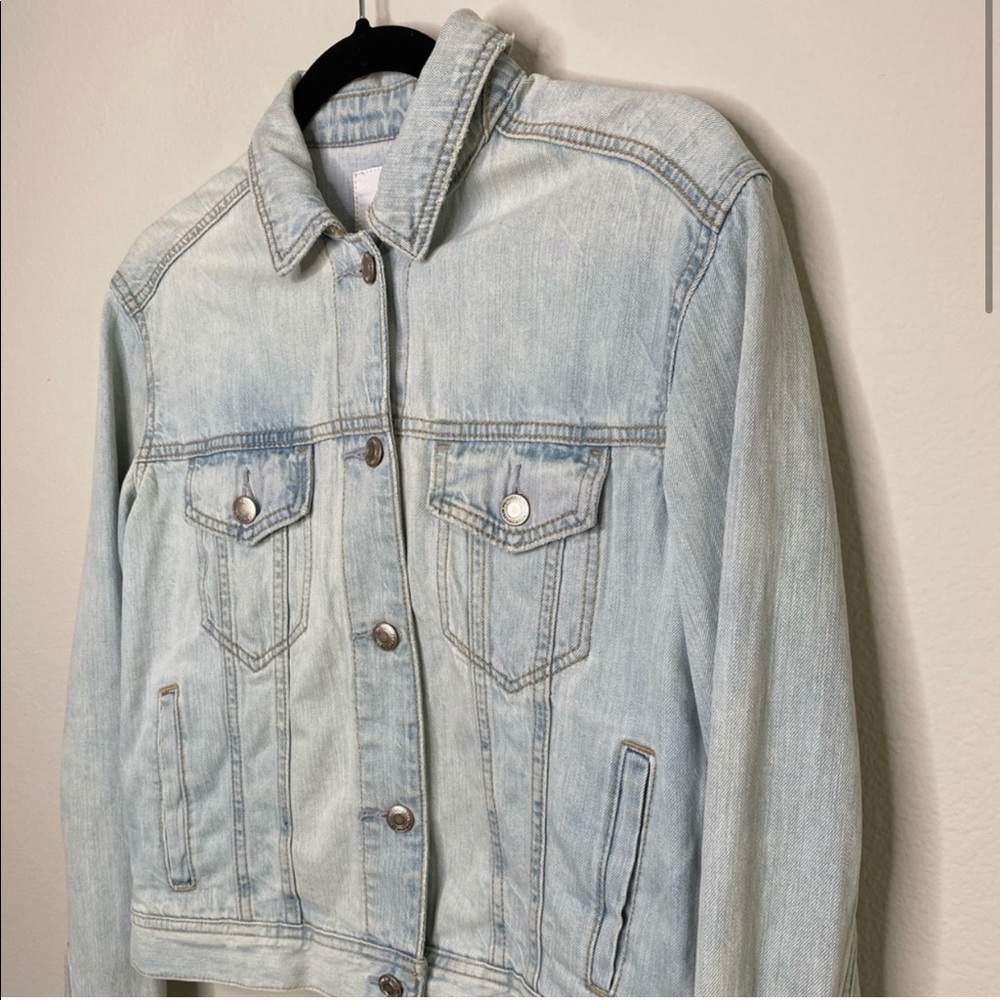 AMERICAN EAGLE Light Wash Denim Jean Jacket XS - Picture 3 of 8